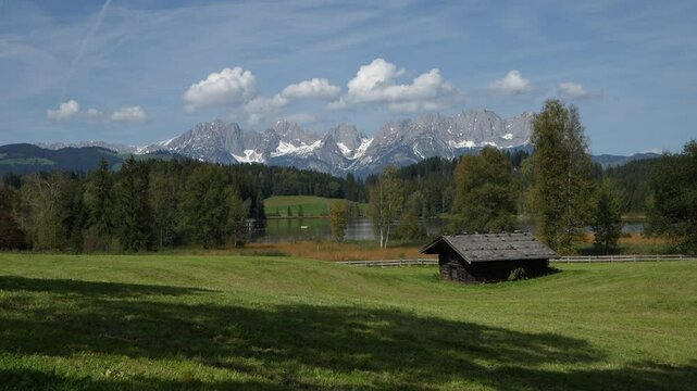 Schwarzsee bei Kitzb&uuml;hel mit Wilder Kaiser