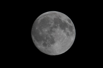 月　moon in the sky