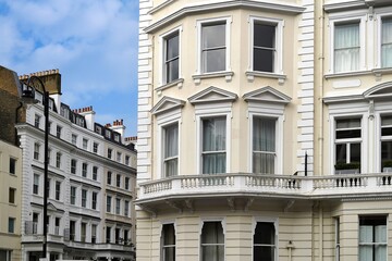 Elegant old apartments or townhouses in central London