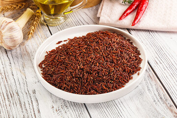 Red raw dry rice gor cooking