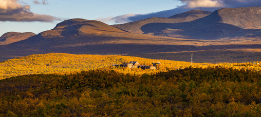 A fraction of a season in the arctic © Mats