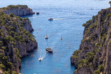 La calanque d'En-Vau est l'une des nombreuses calanques de la côte méditerranéenne entre Marseille et Cassis.
Elle est située à l'extrémité sud-est du 9e arrondissement de Marseille.