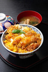 かつ丼