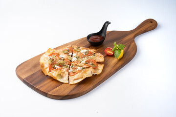 Delicious Flatbread with Fresh Ingredients and Sauce