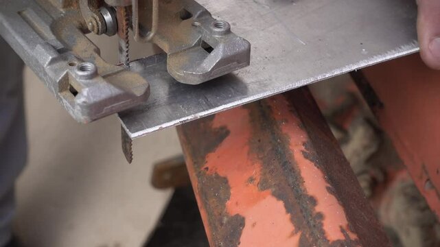 Aluminium Blech schneiden mit Stichs&auml;ge