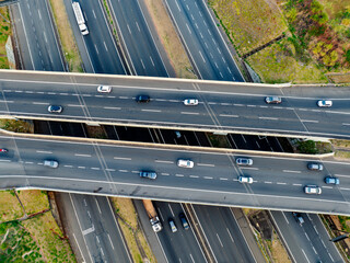 Imagem aérea da Rodovia Dom Pedro em Campinas no horário de pico. Região do Alphaville Business Park.