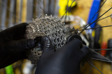 Installing cassette after maintenance of bicycle transmission