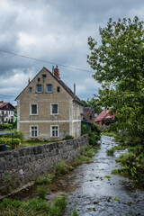 Dom przy rzece Wrzosówka w Sobieszowie © fotozen