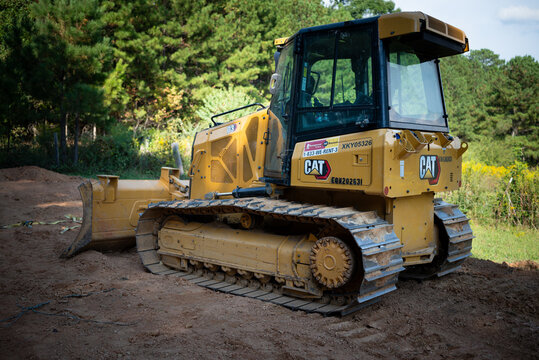Oneonta, AL USA  9-24-2024 Cat D3 Dozer from Thompson Rents on a jobsite