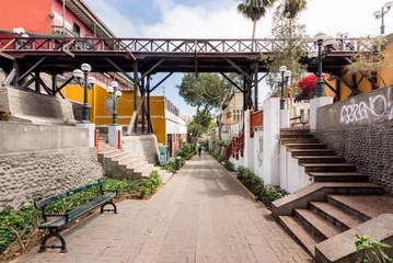 Papier peint photo Pont des Soupirs Traditional bridge of sighs in Lima, Peru  © JuanLuis