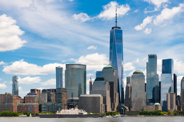 Obraz premium New York, United States. New York city skyline in Midtown Manhattan. USA, NYC, NY, Manhattan. Lower Manhattan skyline. New York from New Jersey. Downtown Manhattan. American financial center