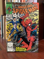 Obraz premium Seattle, WA, USA September 25, 2024 The Amazing Spiderman 326