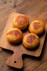 Kamir, sometimes written Khamir, is a typical food from Pemalang from an Arab country. This cake is made from a dough of flour, butter, and eggs, sometimes mixed with ingredients such as Ambon banana 