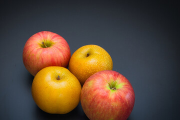 秋が旬の果物の詰め合わせ