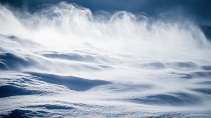 Obraz premium A serene winter landscape showcasing rolling snowdrifts and gentle wind patterns against a soft blue light.