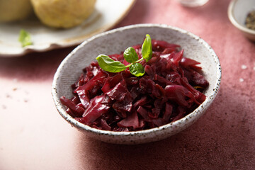 Braised red cabbage with spices