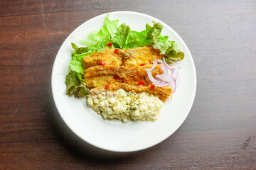 白身魚のフライ