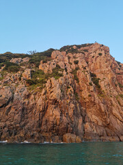 
This is an island landscape with a cliff.