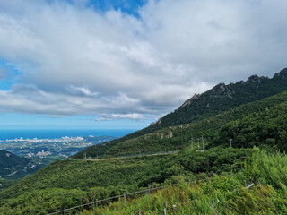 
This is the scenery of Mt. Seorak, South Korea.