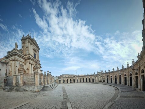 Ispica, saint cathedral
Loggiato del Sinatra, piazza s.Maria maggiore 