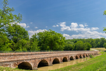 Fototapeta premium Portz Insel bridge near Mikulov, Southern Moravia, Czech Republic