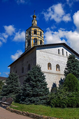 Obraz premium Refectory and bell tower. Nativity of the Virgin monastery, city of Borovsk, Russia
