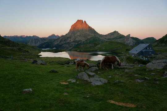 Pic du Midi d'Ossau - Lac Gentau - Refuge d'Ayous
