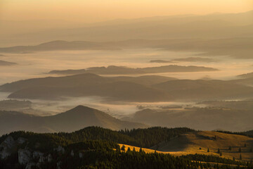 Obraz premium sunrise in the mountains, Ciucas Mountains, Romania 