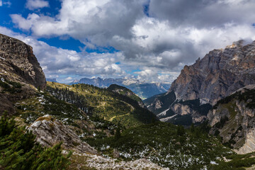 Fototapeta premium Autumn trekking in Alta Badia