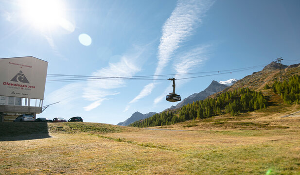 bernina diavolezza cable car, switzerland