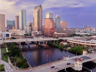 Platt Street Bridge crossing the Hillsborough River and buildings in downtown Tampa, Florida,...