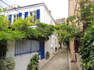 Small house in the village - Paris - France - Villa Olivier Métra 