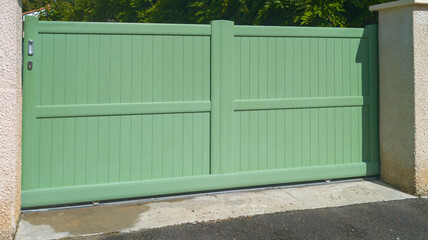 Aluminum green high metal double gate of suburb house