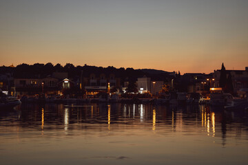 Fototapeta premium sunset over the harbor