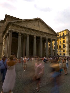 The Pantheon in Rome &ndash; An Iconic Landmark
