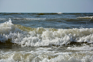 spienione morskie fale, foaming sea waves  © kateej