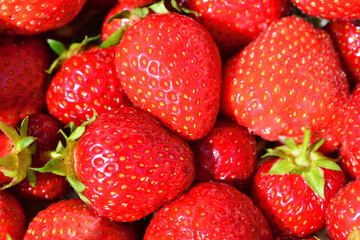 a pile of strawberries on the table macro wallpaper