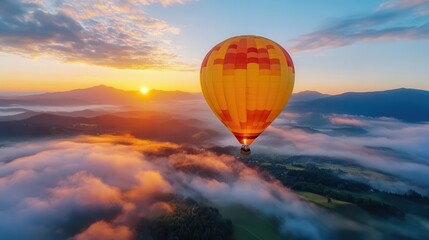 Fototapeta premium Sunrise sky with a hot air balloon in the distance, suitable for adventure and experience-focused marketing.