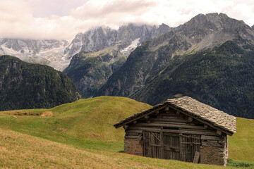 Wanderparadies Bergell; Alpe Tombal oberhalb von Soglio