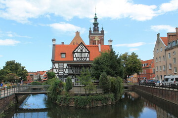 house on a water canal, architecture