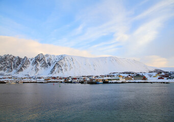 Porto di Bleik in inverno (febbraio). Isole Vesteralen, Andoya, Norvegia