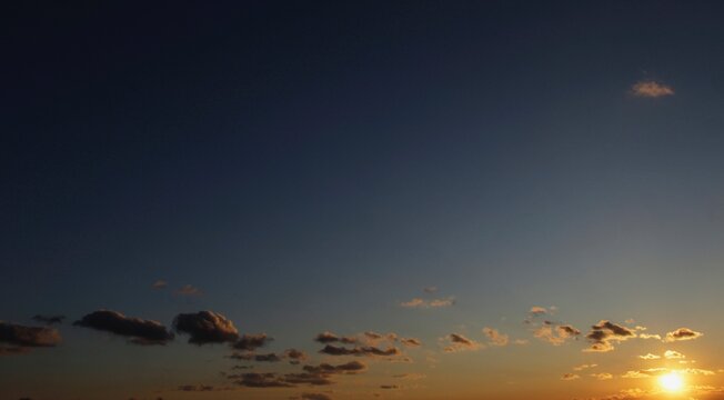 Sunset - Bottom Right Orientation