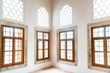 Fototapeta premium Easten room interior with big white retro windows in islamic muslim style