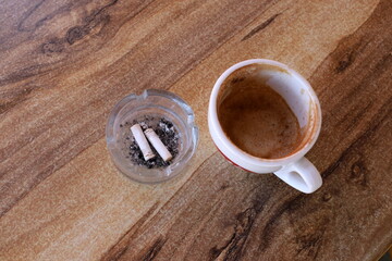 Ashtray for cigarettes and ash when smoking.