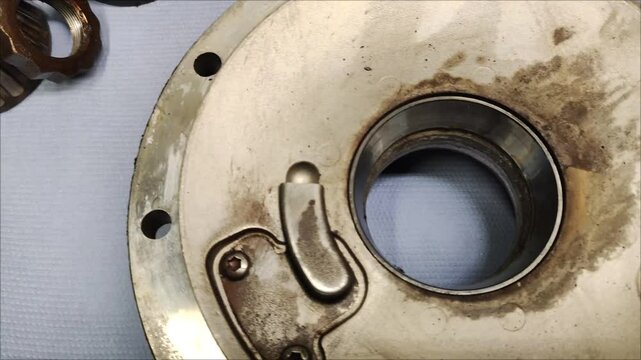 serviceable differential of the car, after repair. gearbox. part two