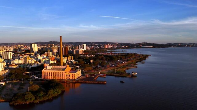 Power plant, now silent, still, yet full of past, memory of a city vast
