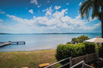 Fototapeta premium The photo shows a lakeside view located in Ken Lambkin Reserve