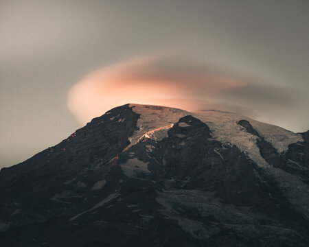 mountaintop shot of Mt. Ranier 