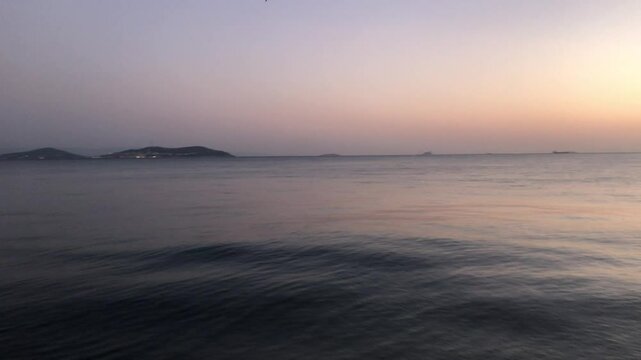 Cadde Bostan Coast - Seaside and calm - Romantic sunset in the sea of Marmara - Beautiful sunset and calm people - Prince Islands - Sea - Seaweeds - Sunset - Seaweed - Life and waves in the sea