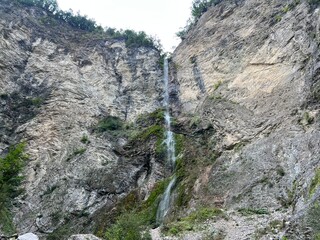 The Brinta waterfall, Vrsno (Kobarid, Slovenia) - Wasserfall Brinta, Vrsno (Kobarid, Slowenien) - Slap Brinta, Vrsno (Kobarid, Slovenija)
